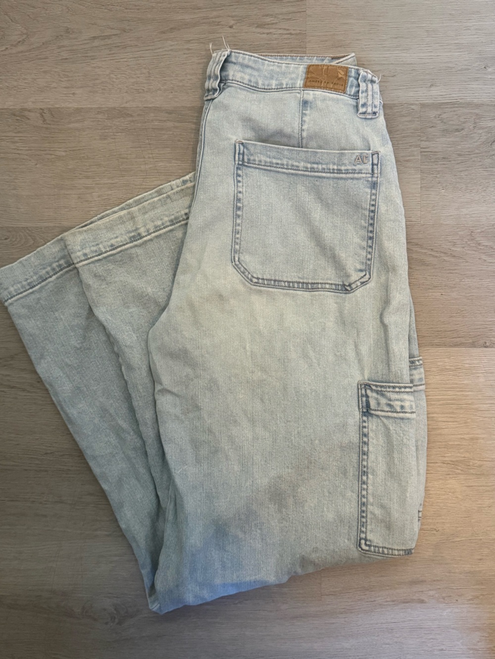 American Eagle Outfitters Light Wash Relaxed Men’s Jeans